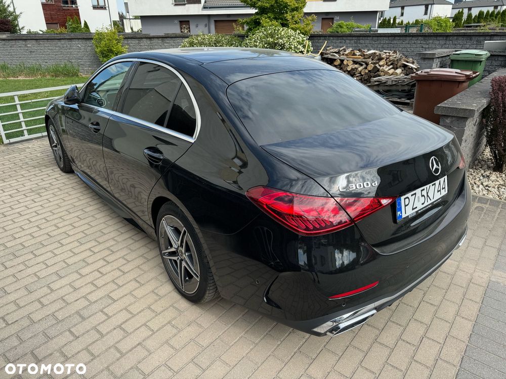 Mercedes-Benz Klasa C 300 d 9G-TRONIC - 3