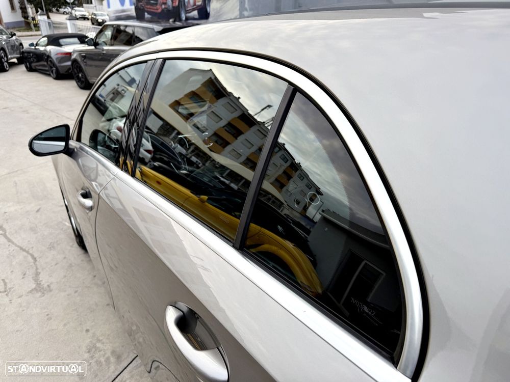 Mercedes-Benz A 200 d Aut. - 45