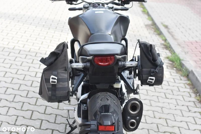Honda CB - 17