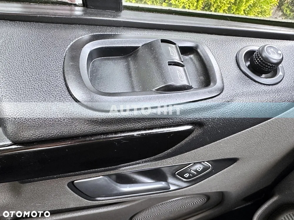 Ford Transit - 25