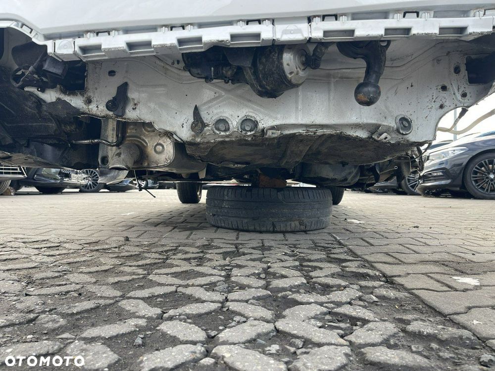 Skoda Kamiq 1.0 TSI Essence - 8