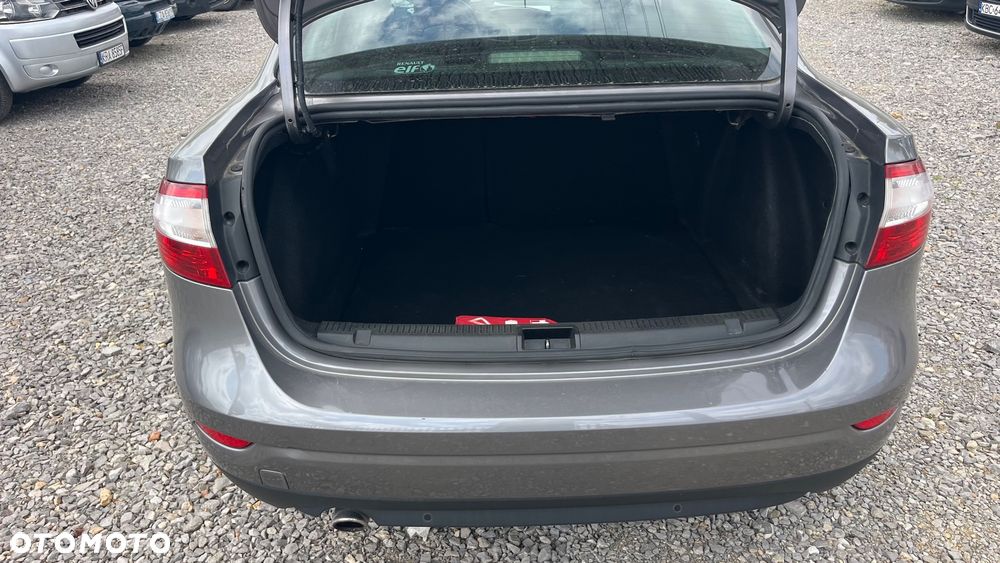 Renault Fluence - 11