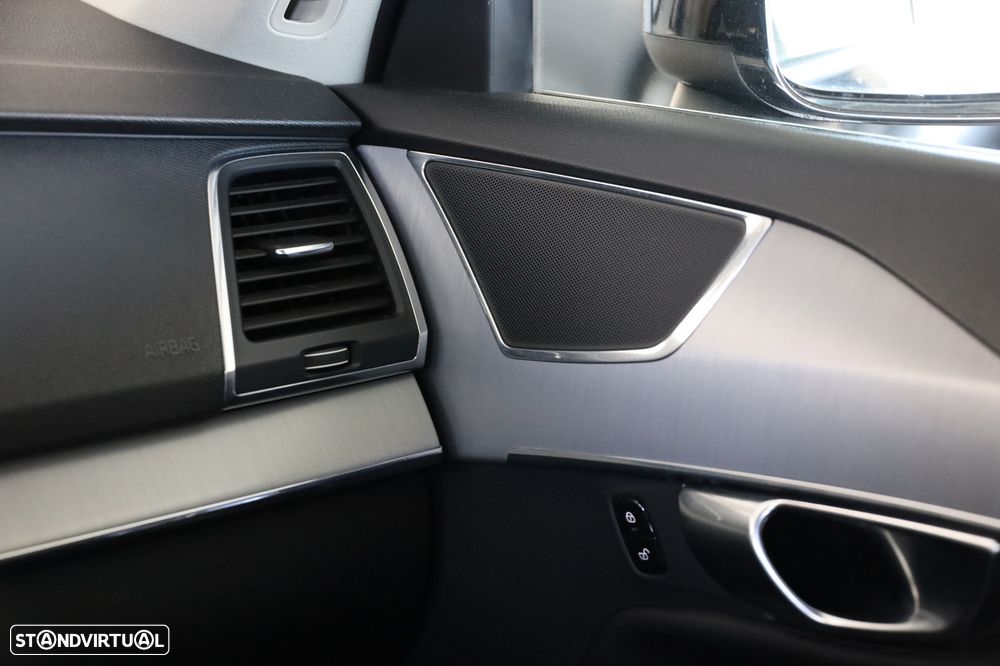 Volvo XC 90 2.0 T8 PHEV Momentum Plus AWD - 27