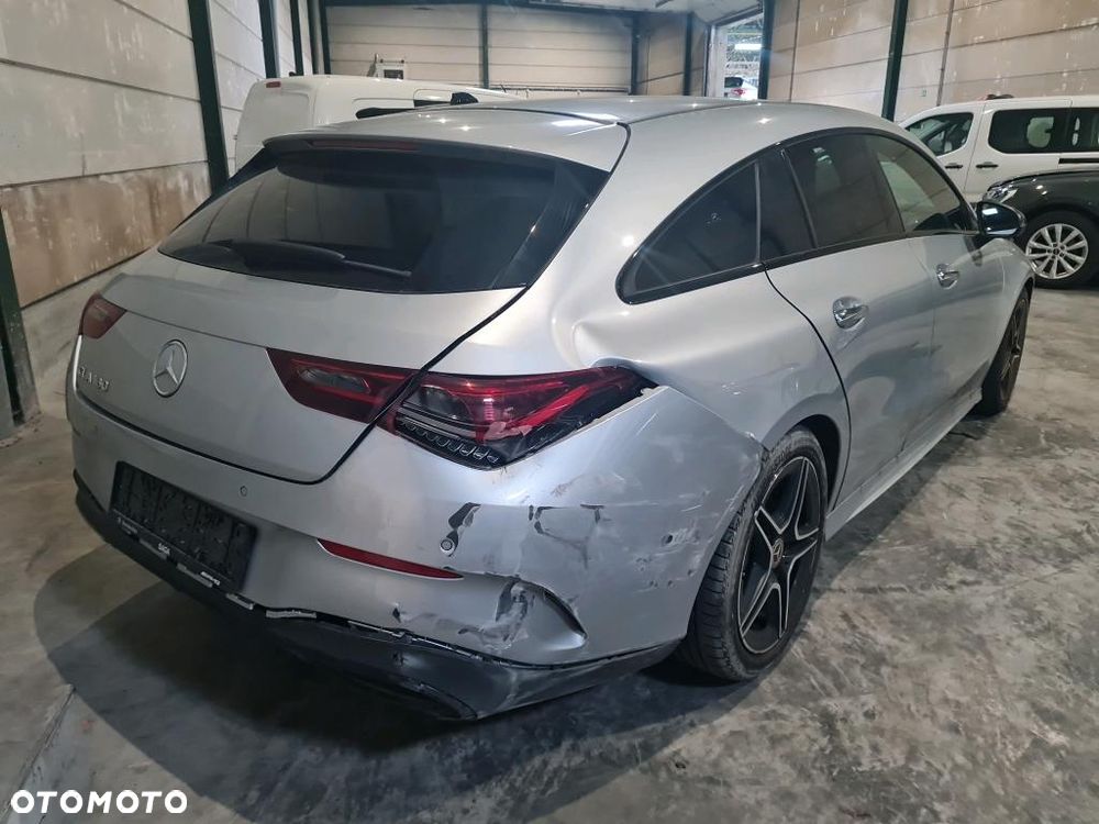 Mercedes-Benz CLA 180 AMG Line 7G-DCT - 12