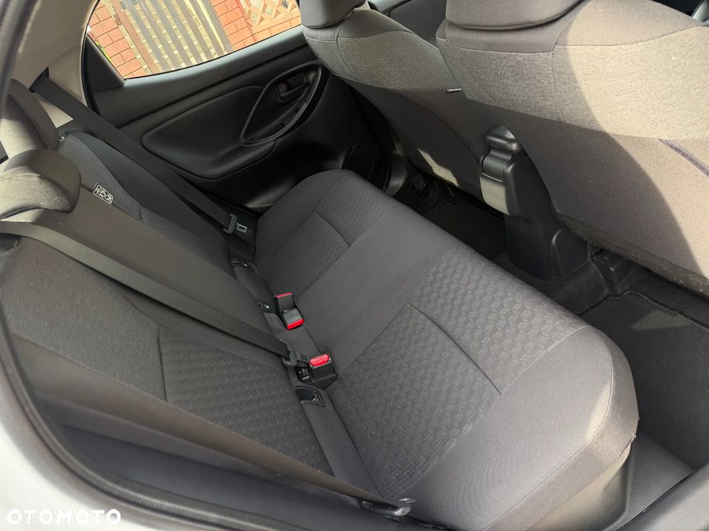 Toyota Yaris Hybrid 1.5 Comfort - 34