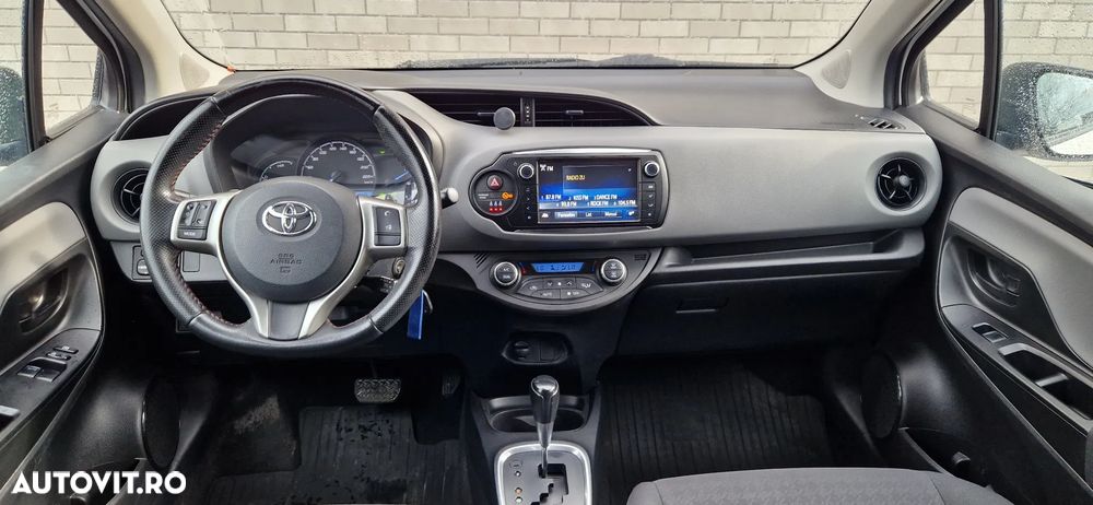 Toyota Yaris - 6
