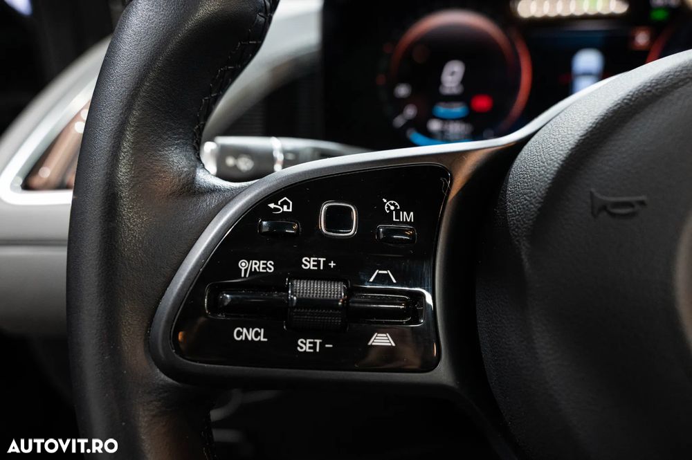 Mercedes-Benz EQC 400 4MATIC - 22