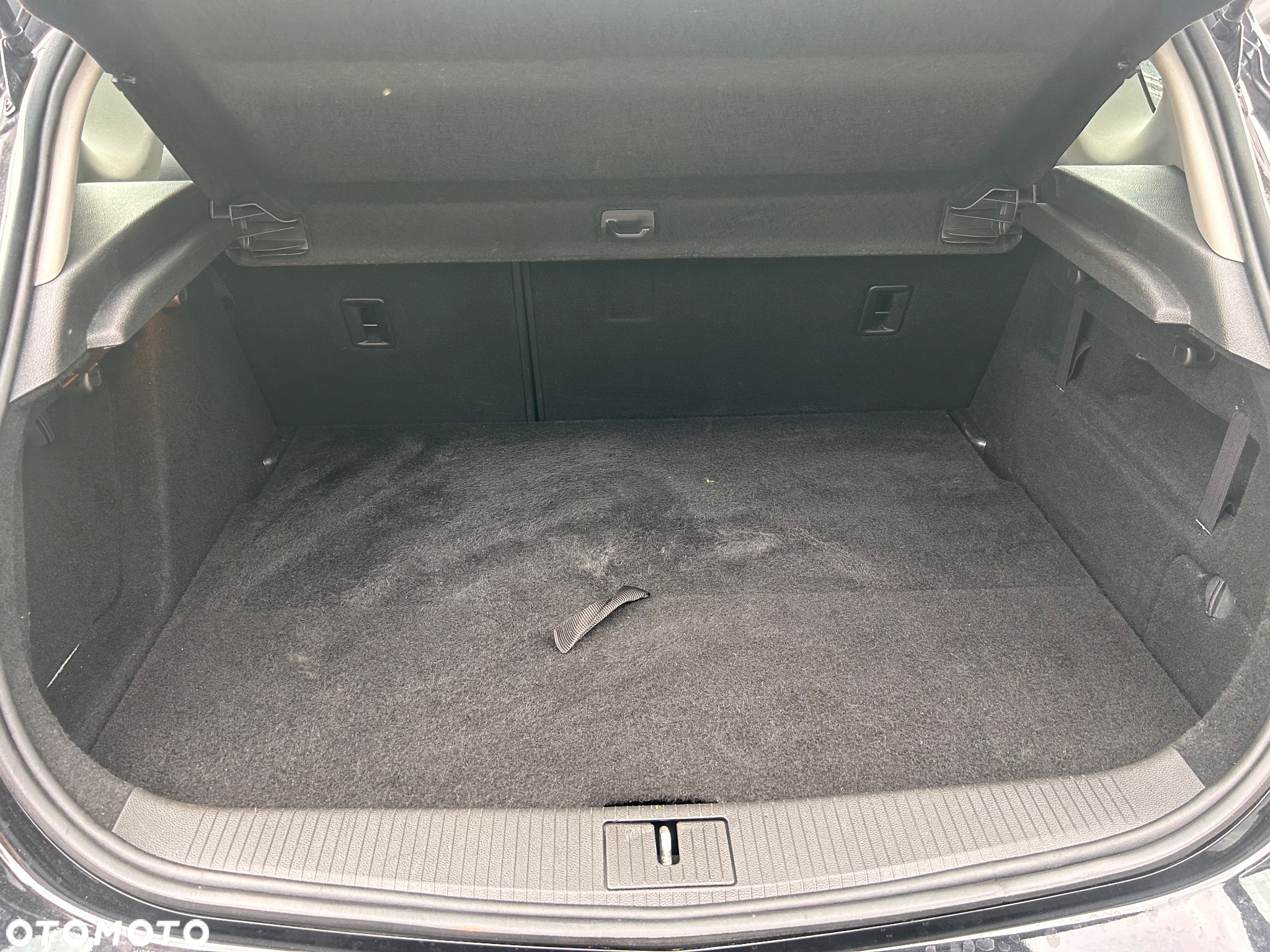 Opel Astra 1.6 Automatik Design Edition - 26