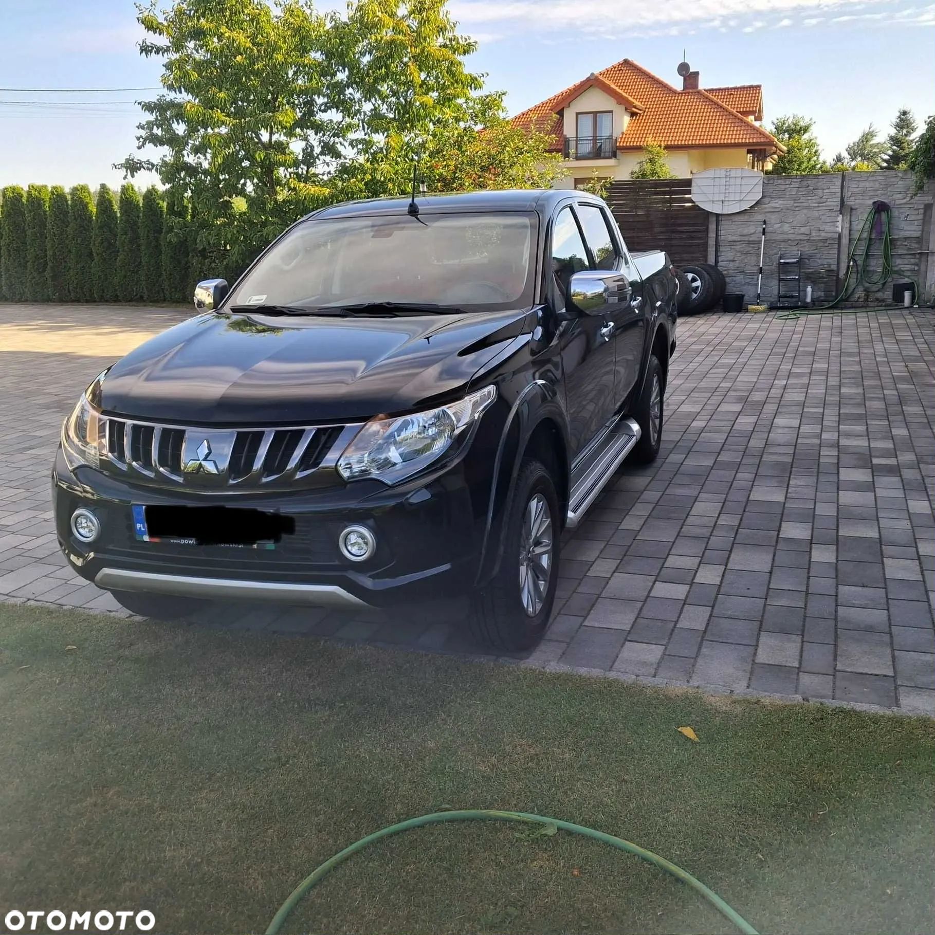Mitsubishi L200 2.4 d DC Black Edition EU6 - 1