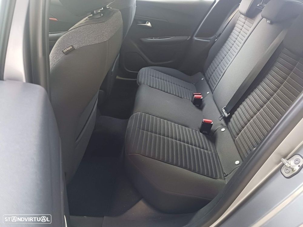 Peugeot 208 1.2 PureTech Active Pack - 33