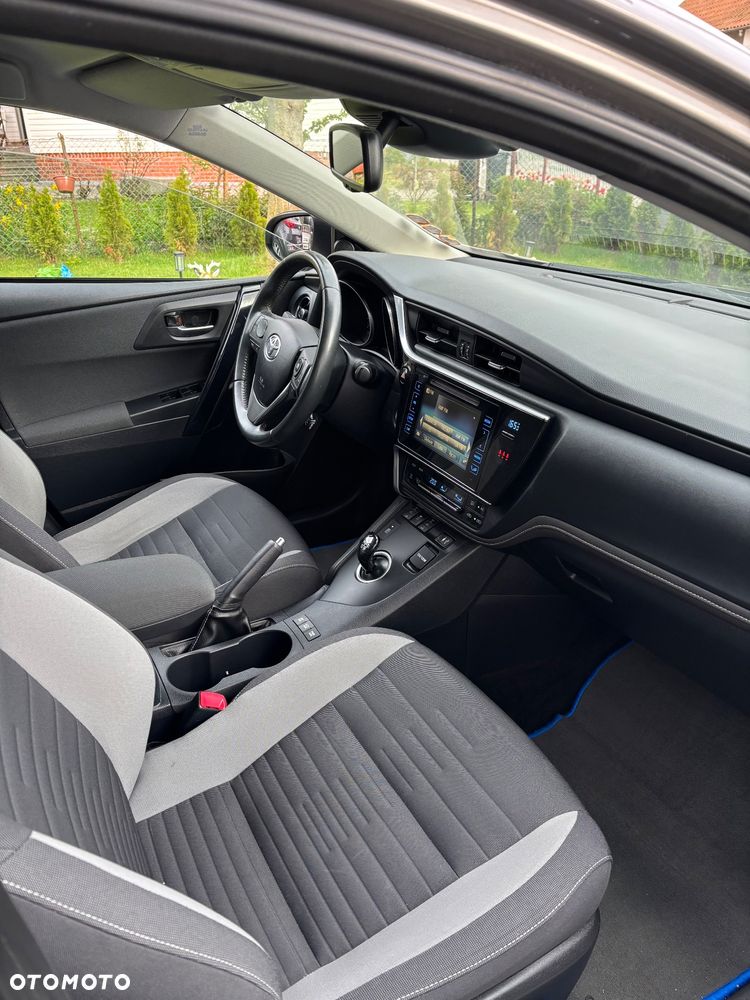 Toyota Auris 1.8 HSD Prestige NAVI - 17