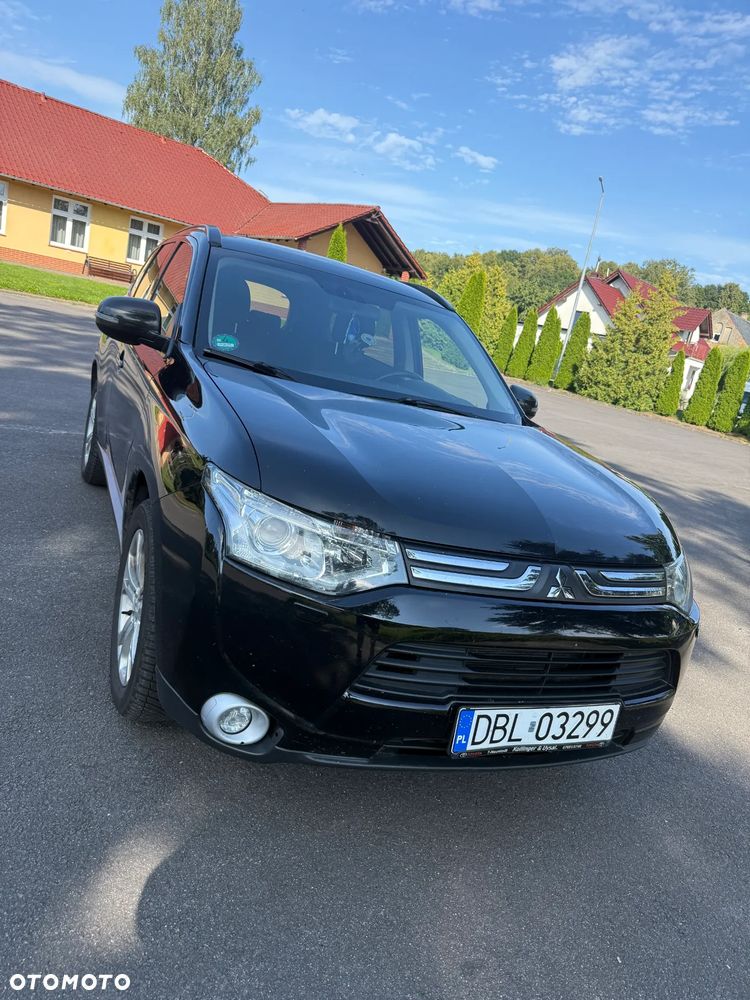 Mitsubishi Outlander 2.2 DID Instyle Navi - 1