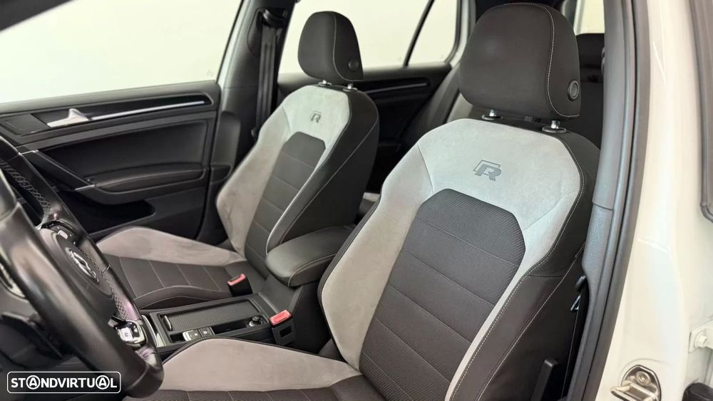 VW Golf R 4Motion BlueMotion DSG - 30