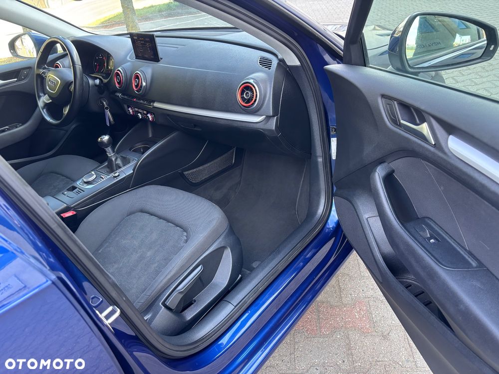 Audi A3 Sportback 2.0 TDI sport - 13