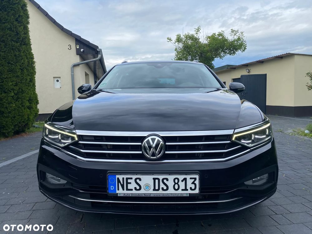 Volkswagen Passat 2.0 TDI SCR DSG Elegance - 1