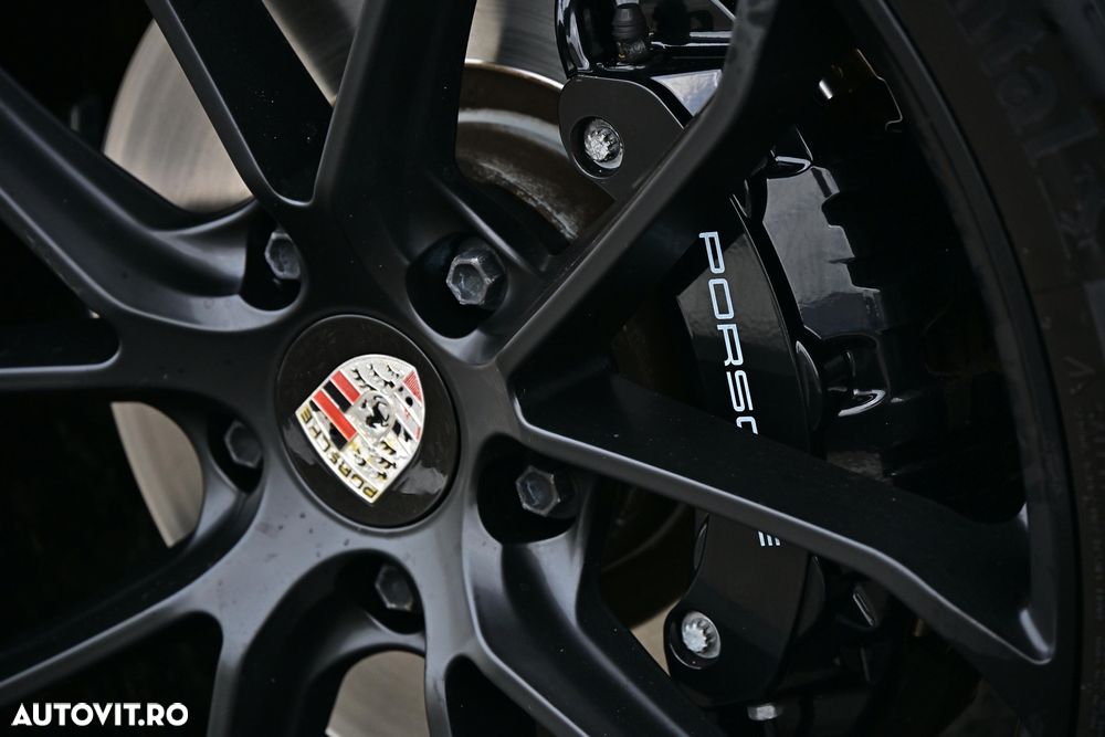 Porsche Cayenne Coupe - 21