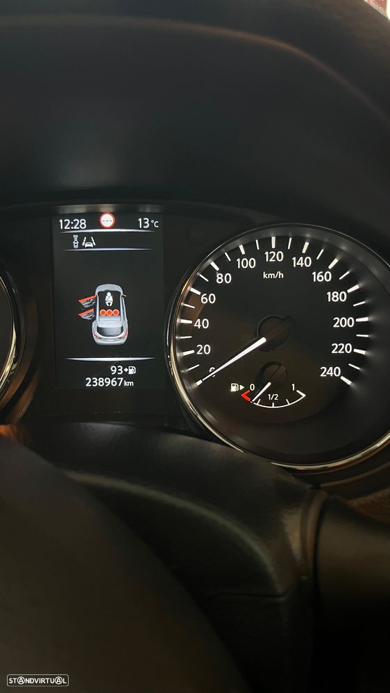 Nissan Qashqai 1.5 dCi Tekna Premium - 8