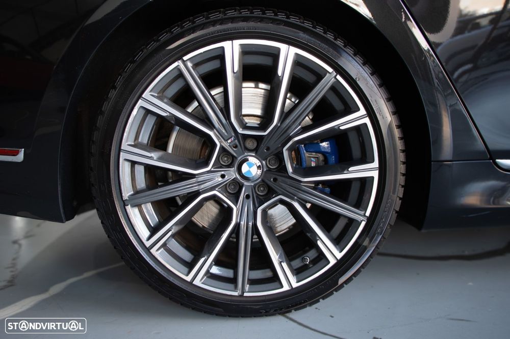 BMW 740 d xDrive Pack M Auto - 15