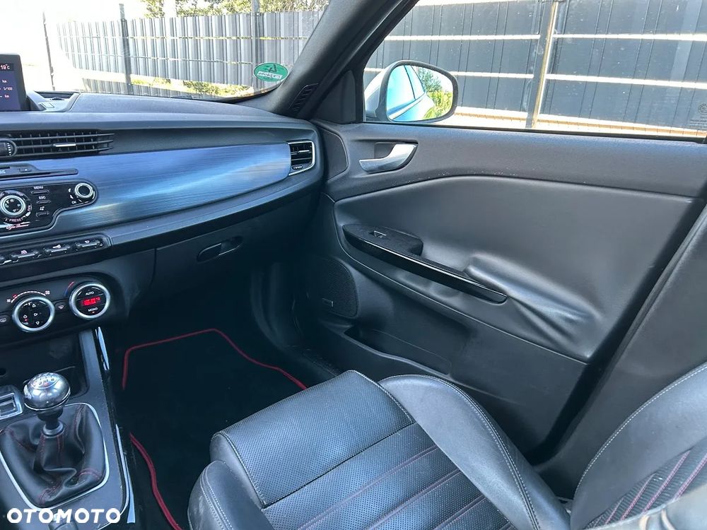 Alfa Romeo Giulietta 1.4 TB 16V Multiair Collezione - 26