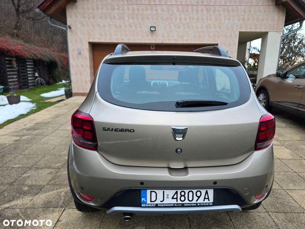 Dacia Sandero - 4