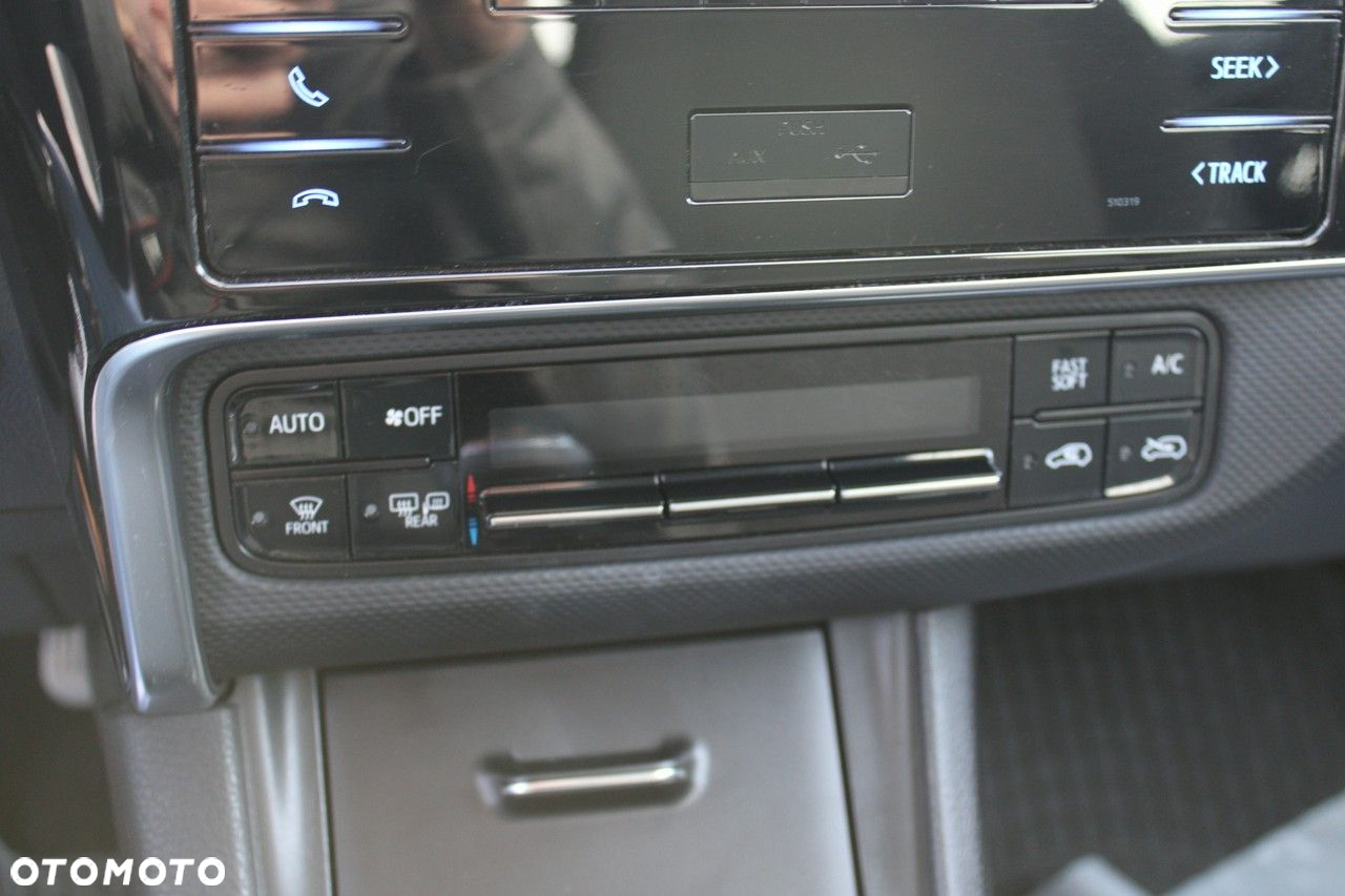 Toyota Auris - 19