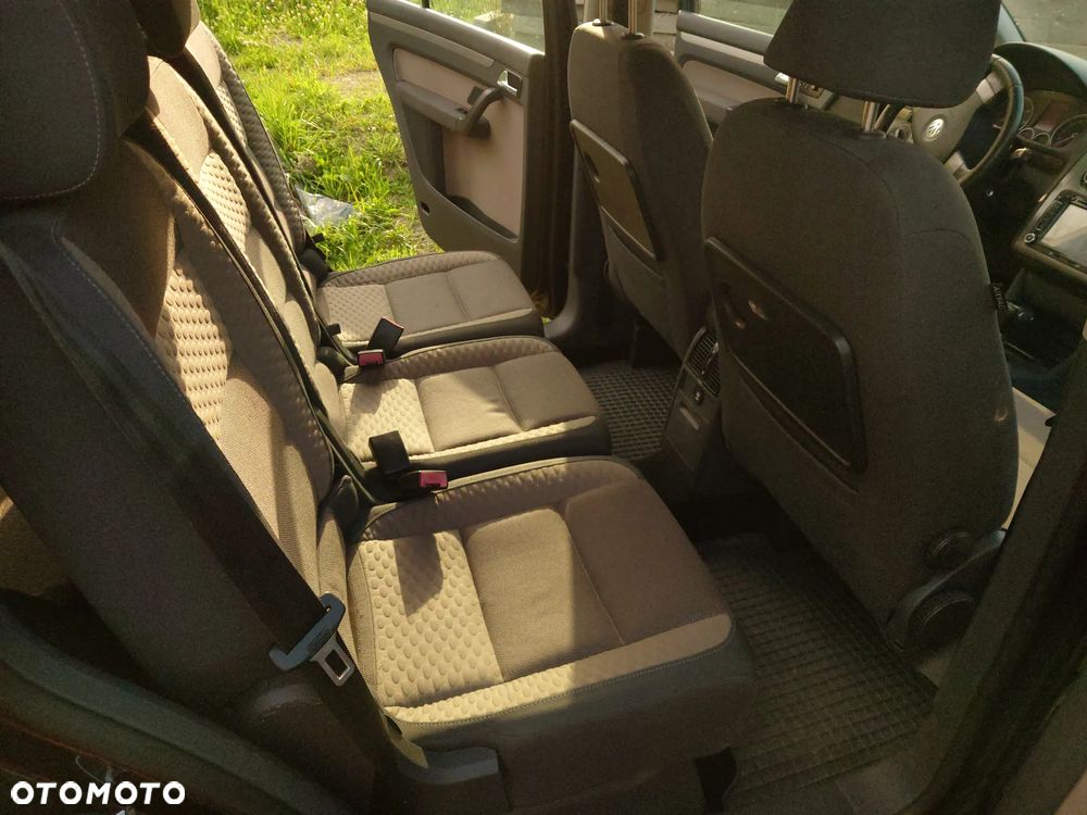 Volkswagen Touran 1.9 TDI DPF Cross DSG - 22