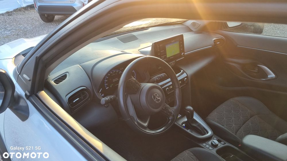 Toyota Yaris Cross Hybrid 1.5 Executive 4x4 - 16