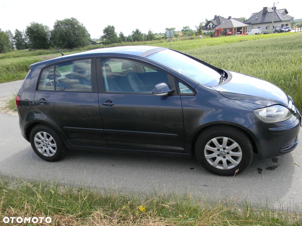 Volkswagen Golf Plus 2.0 FSI Comfortline - 2
