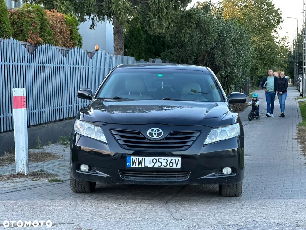 Toyota Camry 2.5 XLE - 2