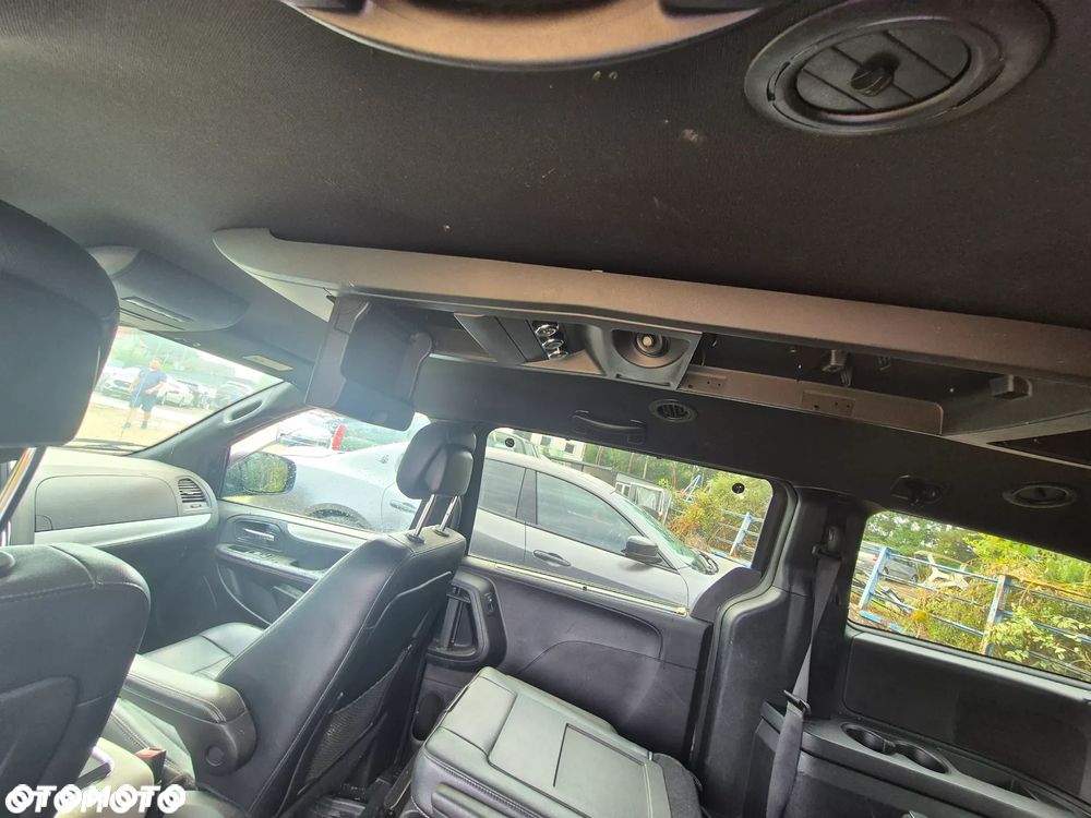 Dodge Grand Caravan 3.6 R/T - 10