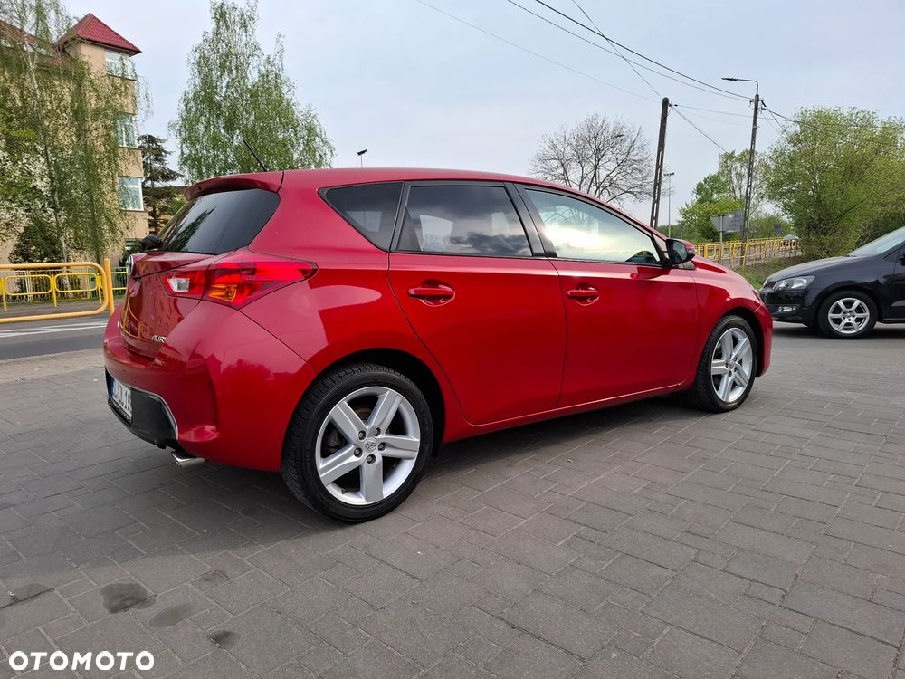 Toyota Auris 1.6 Premium Start - 2