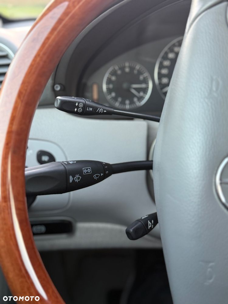Mercedes-Benz CLK 320 - 31