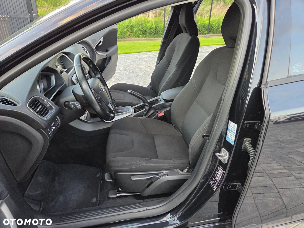 Volvo V40 D2 Powershift Kinetic - 31
