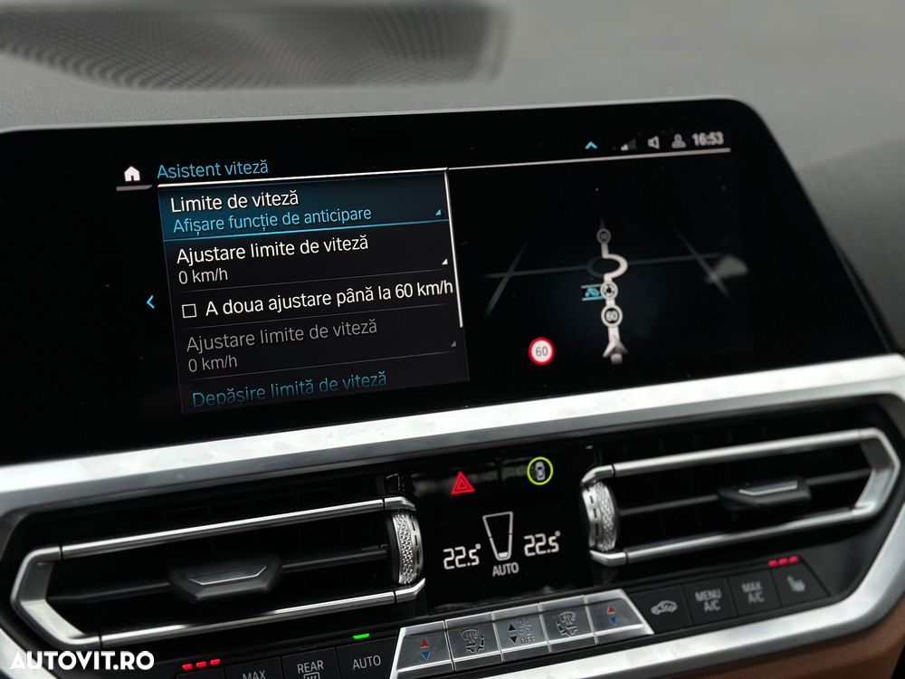 BMW Seria 3 330e Aut. - 31