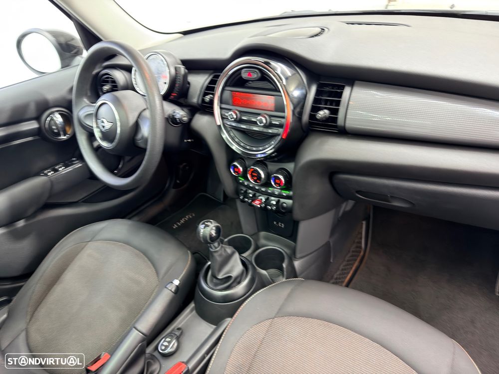 MINI 5 Portas Cooper D - 20