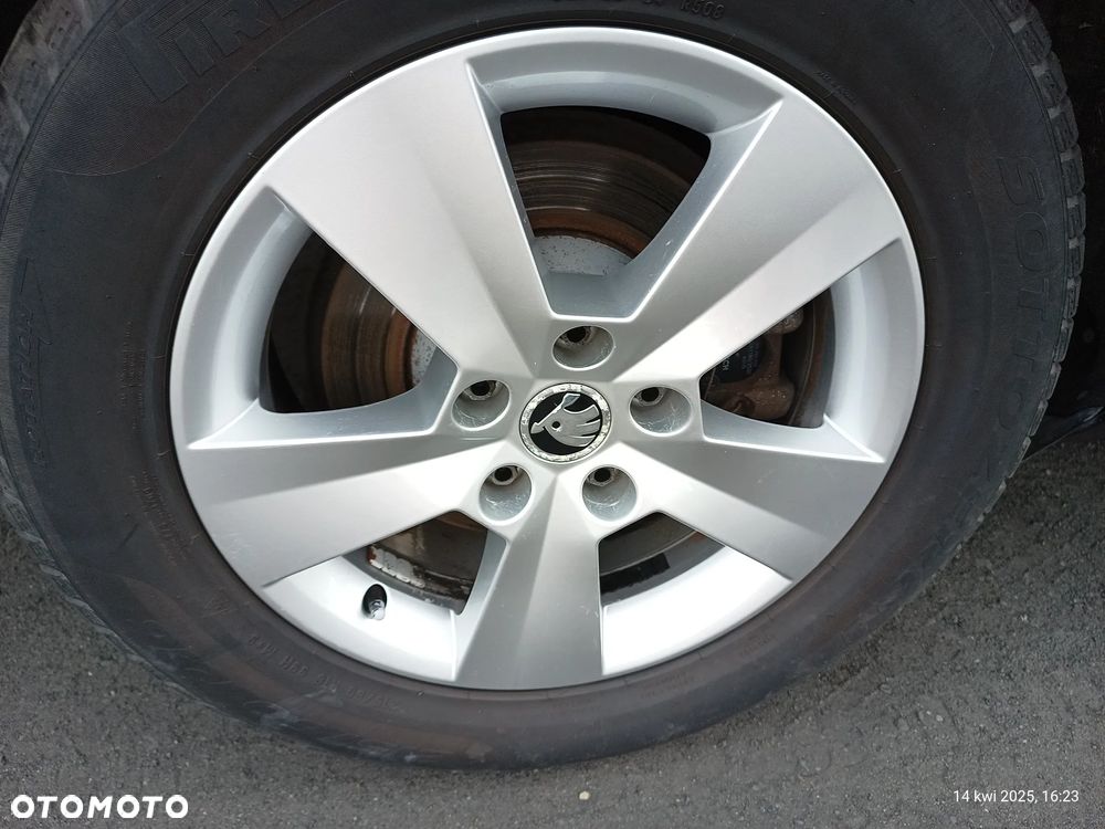 Skoda Superb 2.0 TDI Active DSG7 - 4