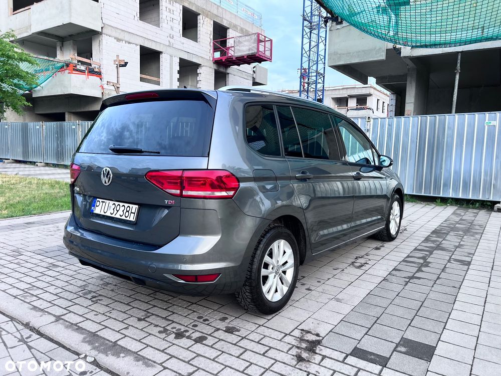 Volkswagen Touran 1.6 TDI SCR (BlueMotion Technology) DSG Comfortline - 4