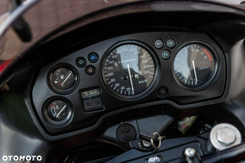 Honda CBR - 8