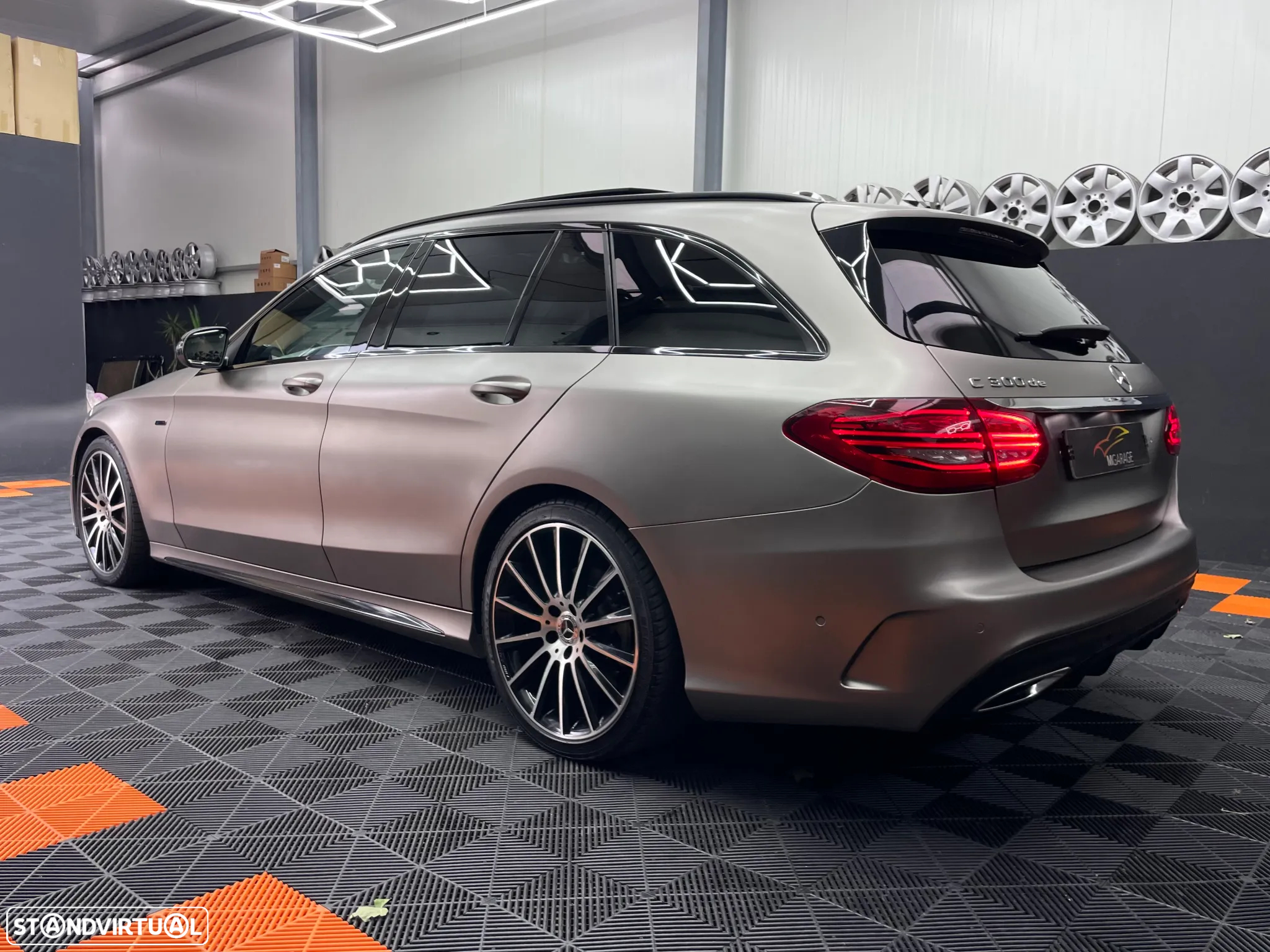 Mercedes-Benz C 300 de AMG Line - 4
