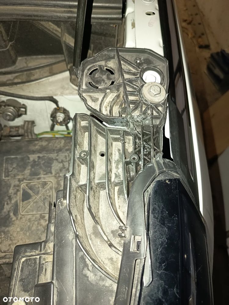 Peugeot 3008 1.6 THP Active S&S EAT6 - 20