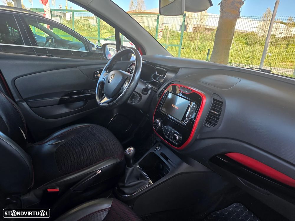Renault Captur 1.5 dCi Helly Hansen - 9