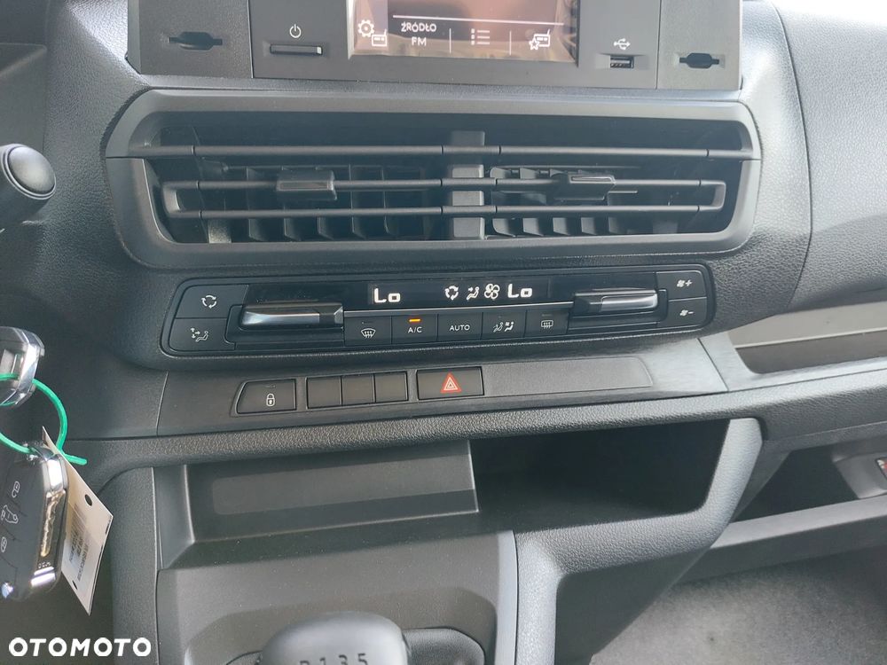 Opel Vivaro - 22