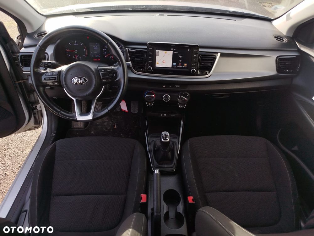 Kia Rio - 7
