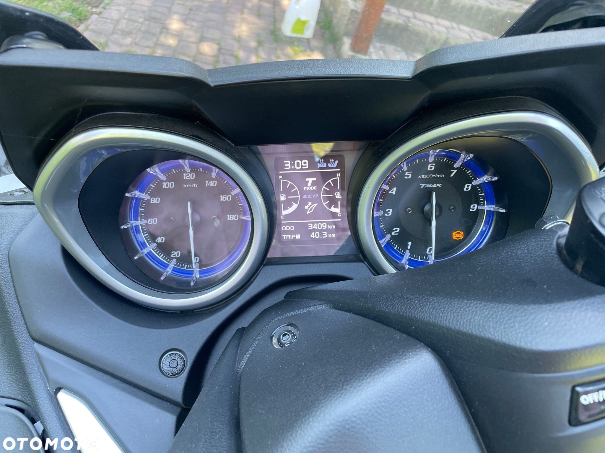 Yamaha Tmax - 14