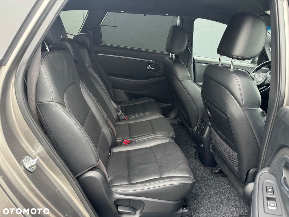 Kia Carens 1.7 CRDi Business Line 7os 7DCT - 9