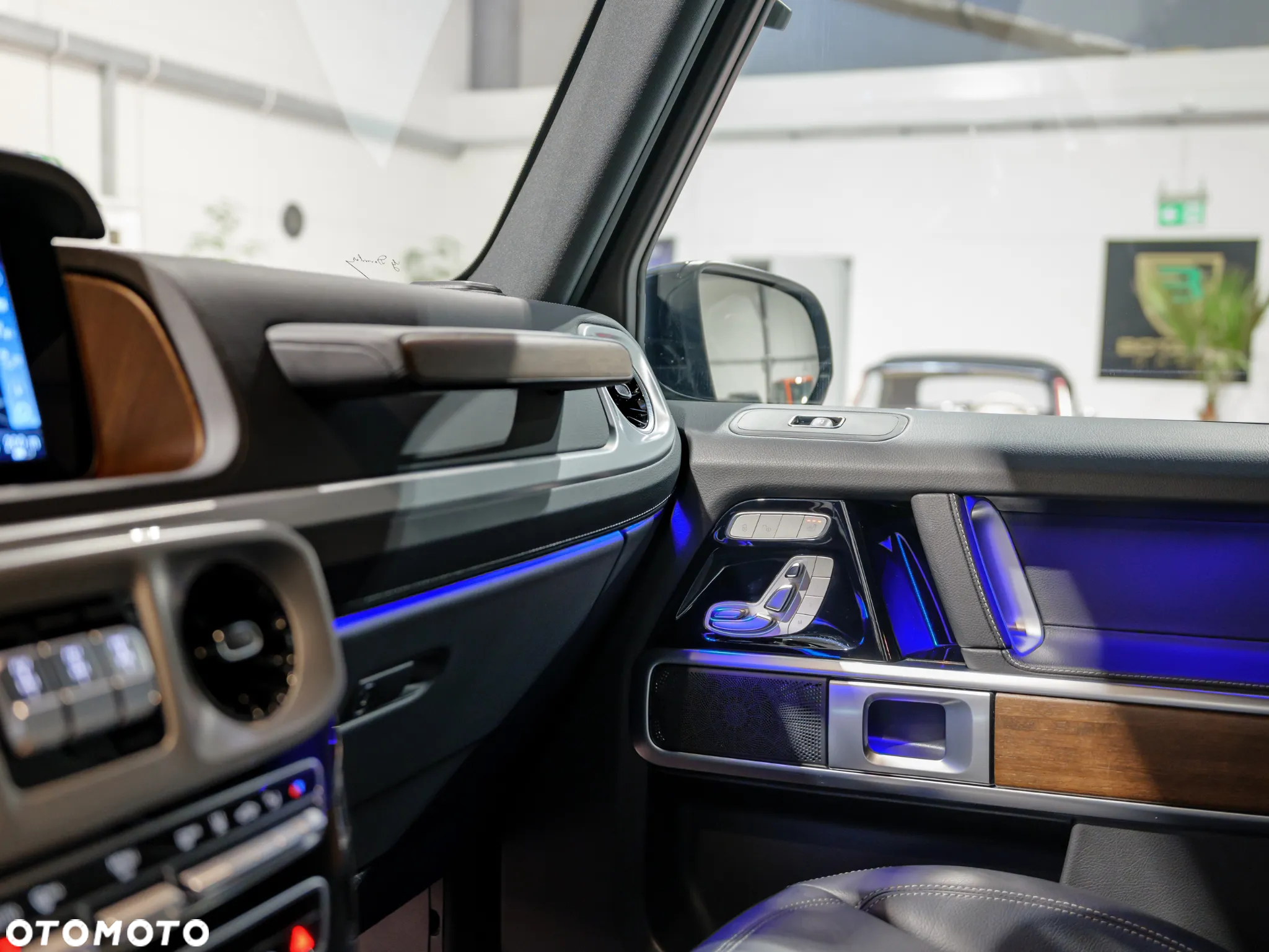 Mercedes-Benz Klasa G 400 d - 35