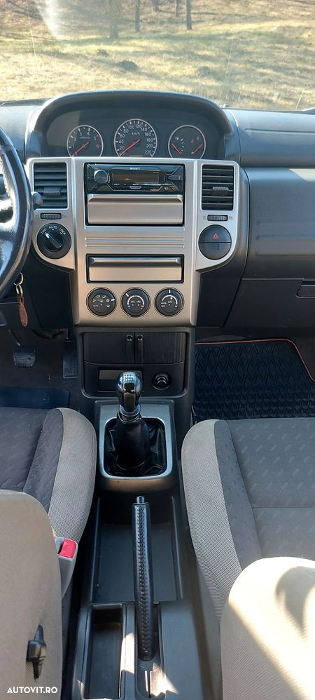 Nissan X-Trail 2.2 dCi 4x4 Comfort - 12