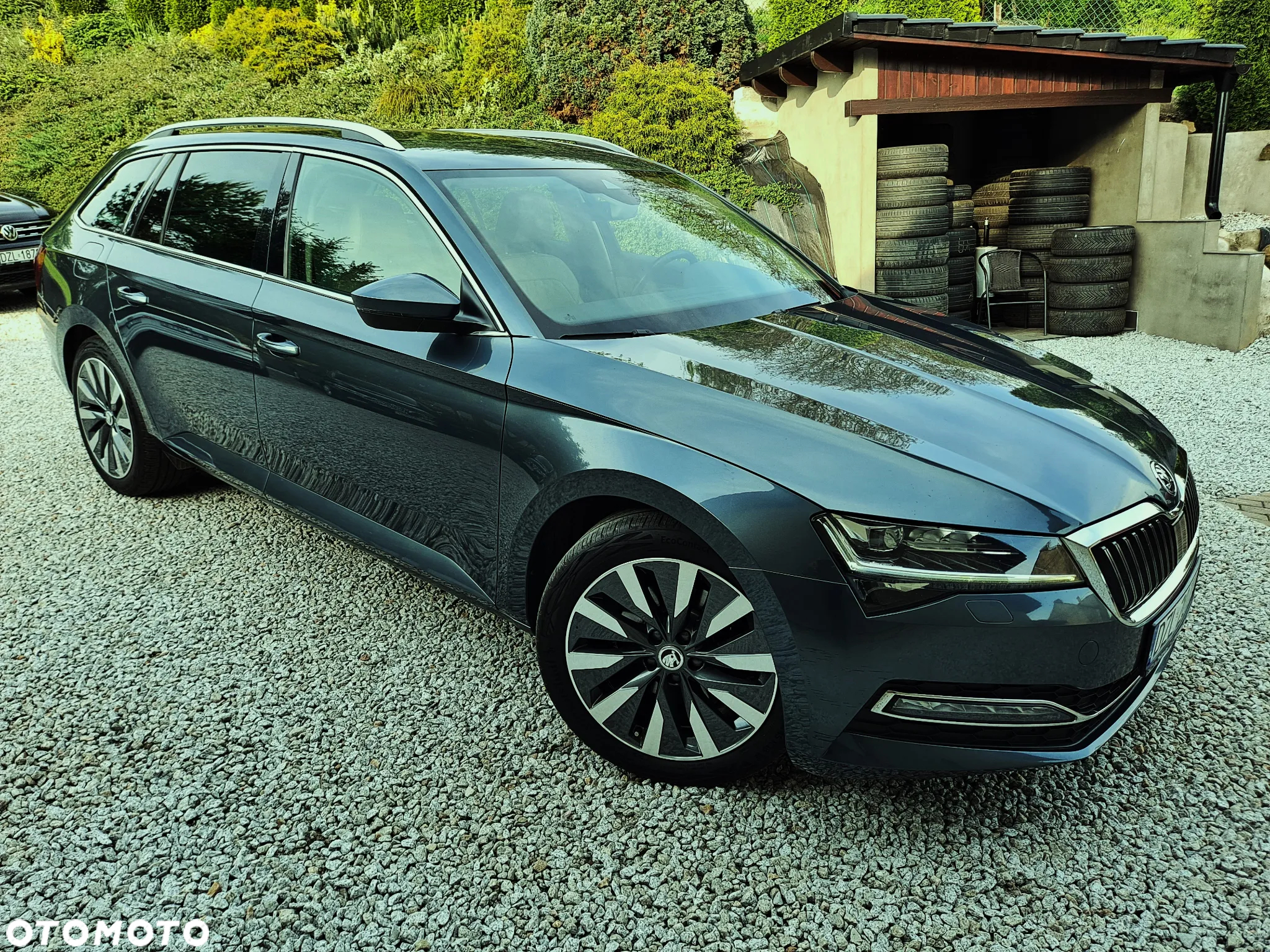 Skoda Superb 2.0 TDI DSG Premium Edition - 4