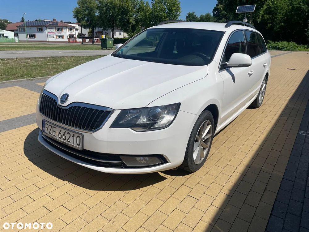Skoda Superb 1.6 TDI Exclusive - 1