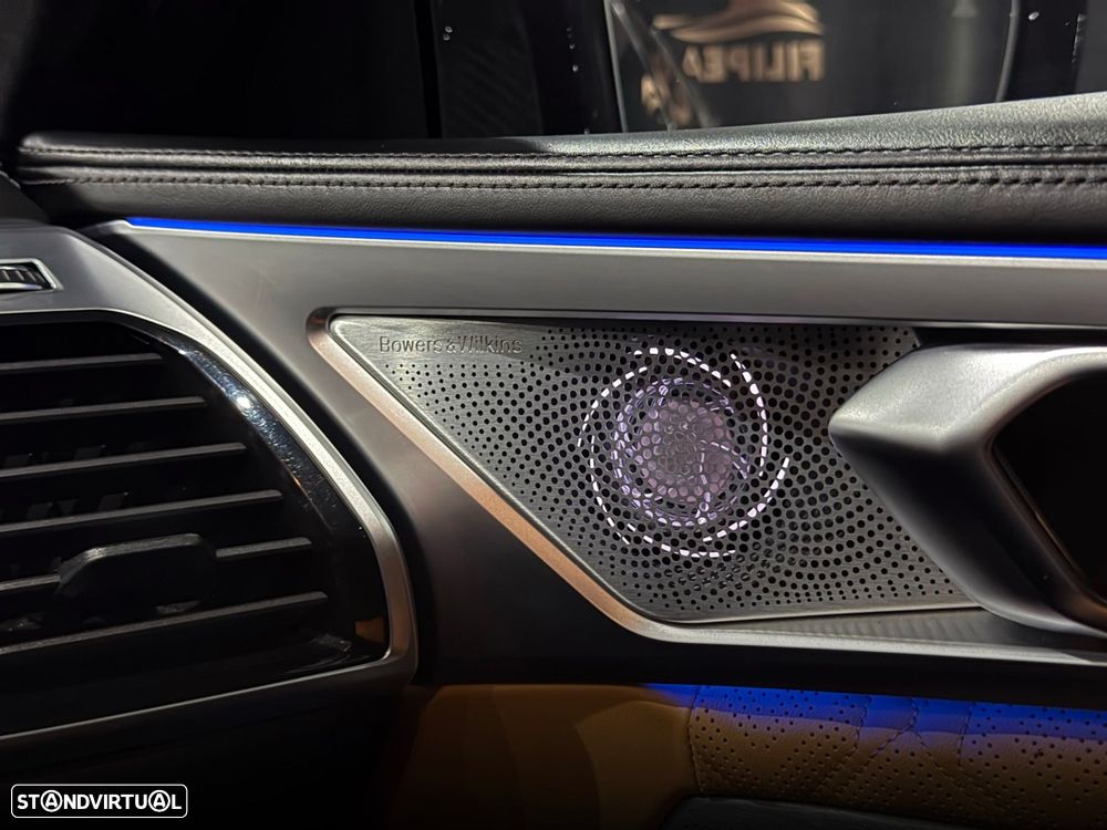 BMW M8 Competition Gran Coupe - 29